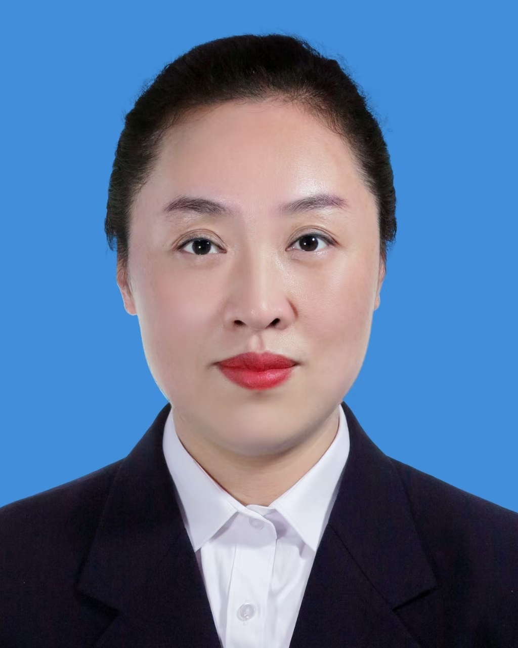 任妍